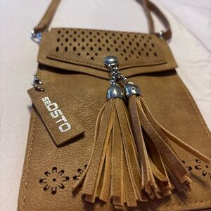 SeOsto Women's Tan Tassel Crossbody Bag